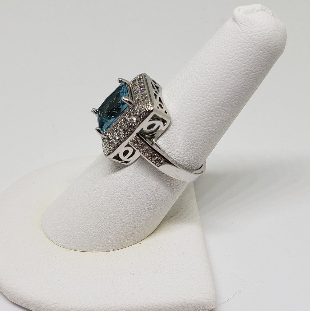 TOPAZ RING - Picture 4 of 8